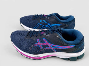 ASICS GT-1000 pair side view