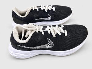 Nike Revolution 6 pair side view