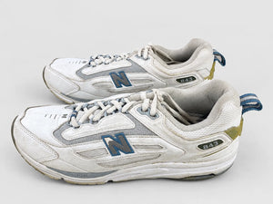 New Balance 843 pair side view
