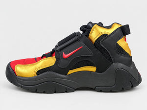Nike Air Barrage pair side view