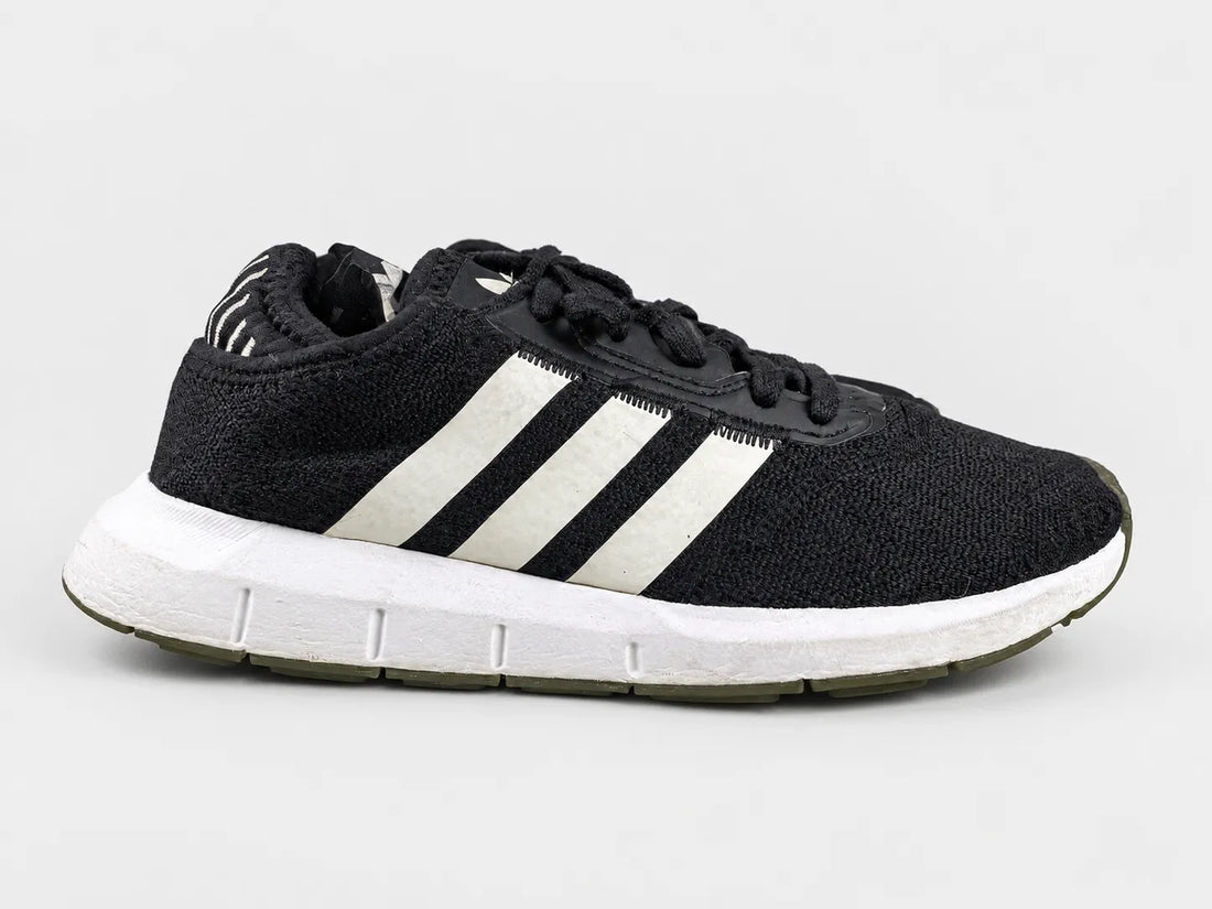 Adidas Swift Run side profile